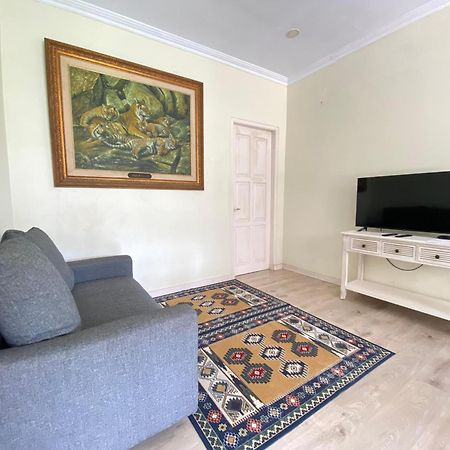 A Spacious Tropical 4 Bedrooms With Bathrooms Villa Marion Tomohon With The View Of Gunung Lokon 외부 사진