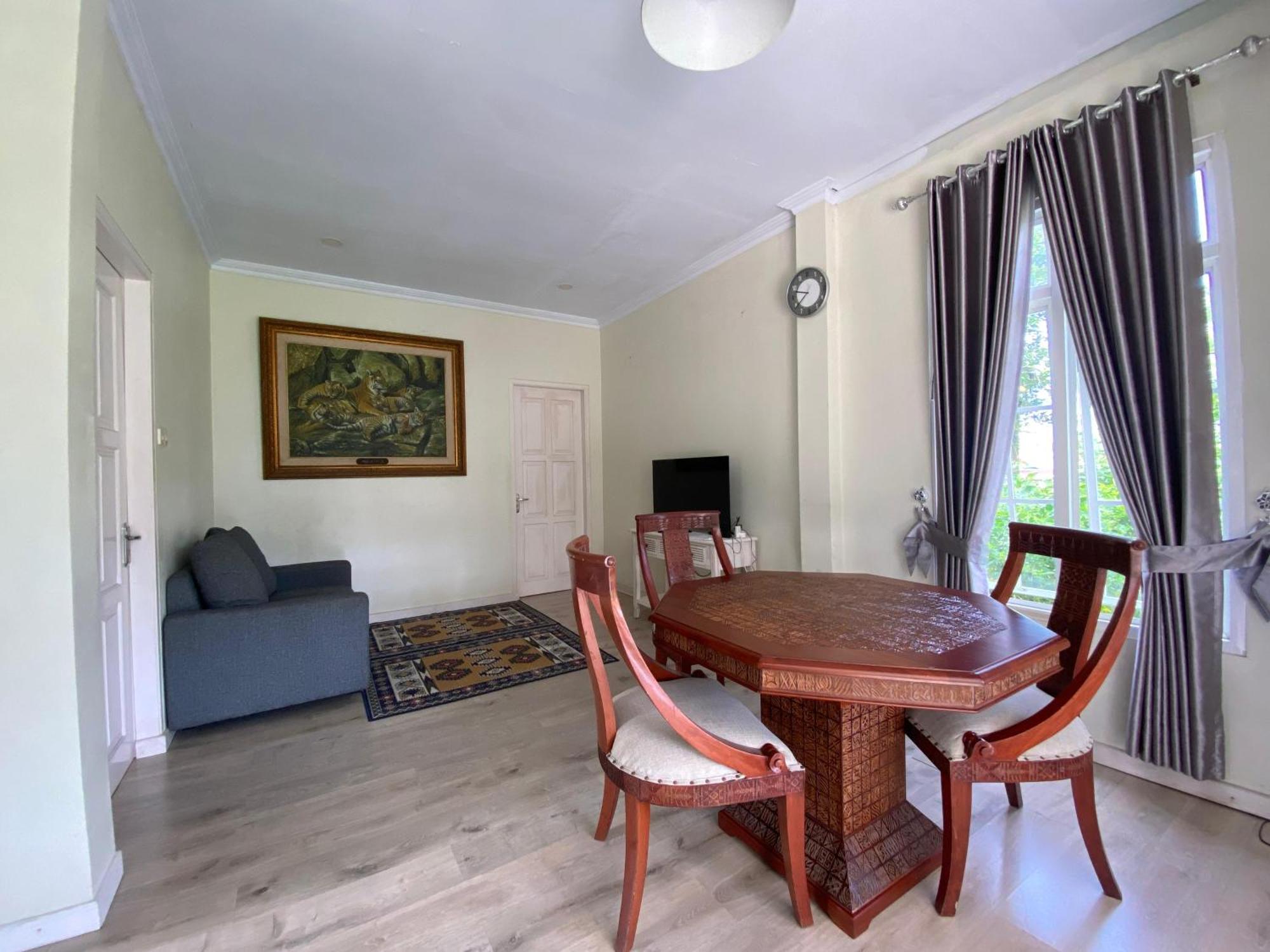 A Spacious Tropical 4 Bedrooms With Bathrooms Villa Marion Tomohon With The View Of Gunung Lokon 외부 사진